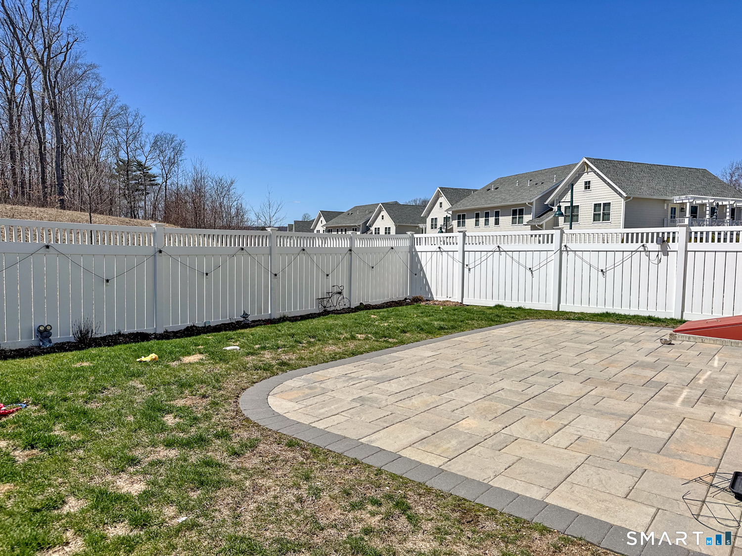 201 Edgewater Circle East Hampton CT 06424