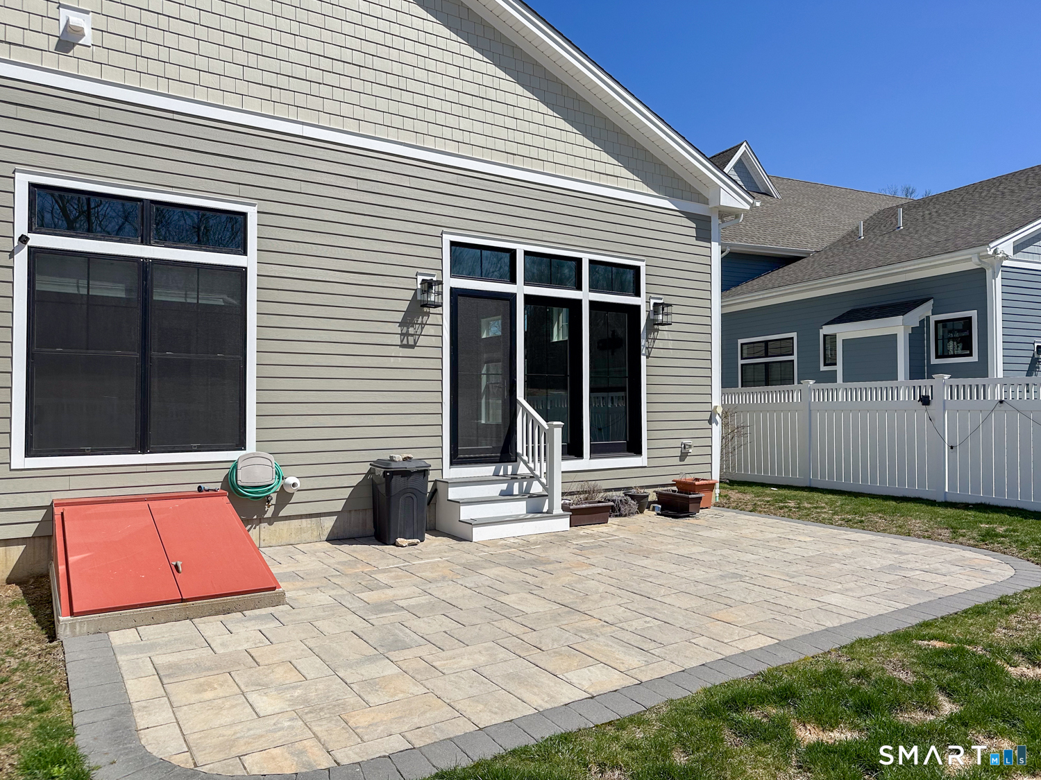 201 Edgewater Circle East Hampton CT 06424