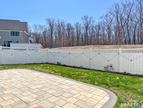 201 Edgewater Circle East Hampton CT 06424