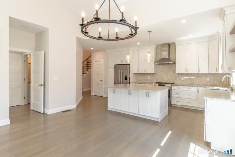 201 Edgewater Circle East Hampton CT 06424