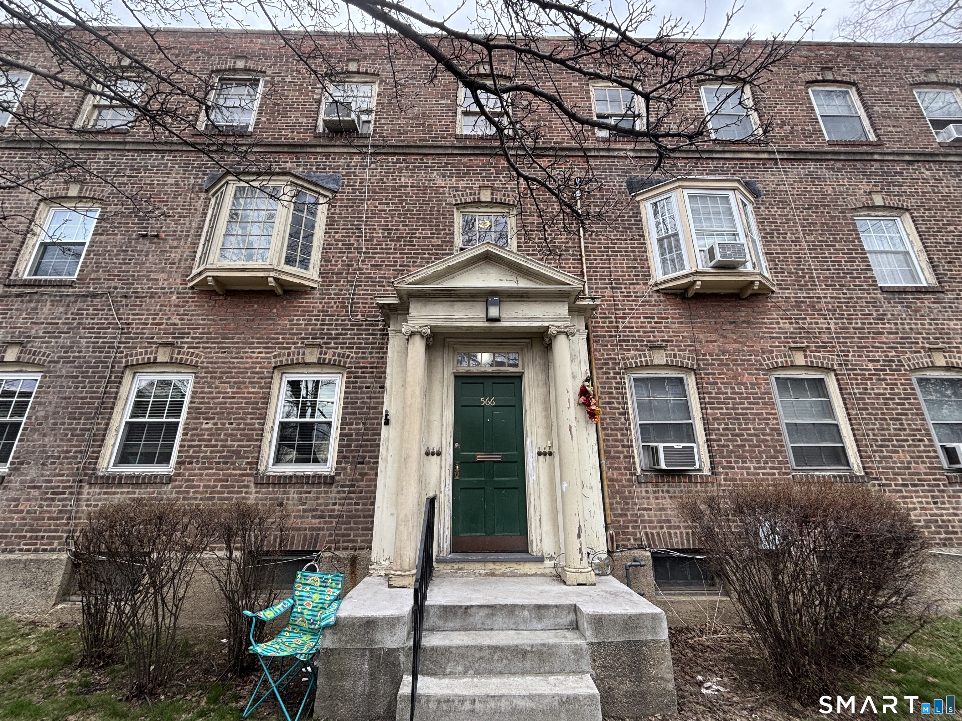 566 Wilmont Avenue Bridgeport CT 06607
