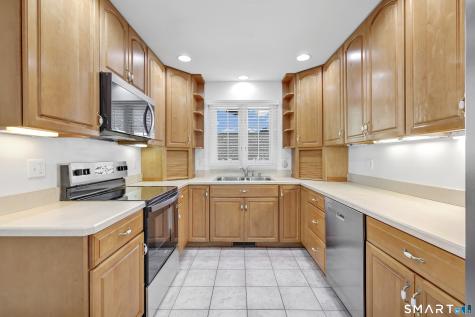 36 Long Hill Place Trumbull CT 06611