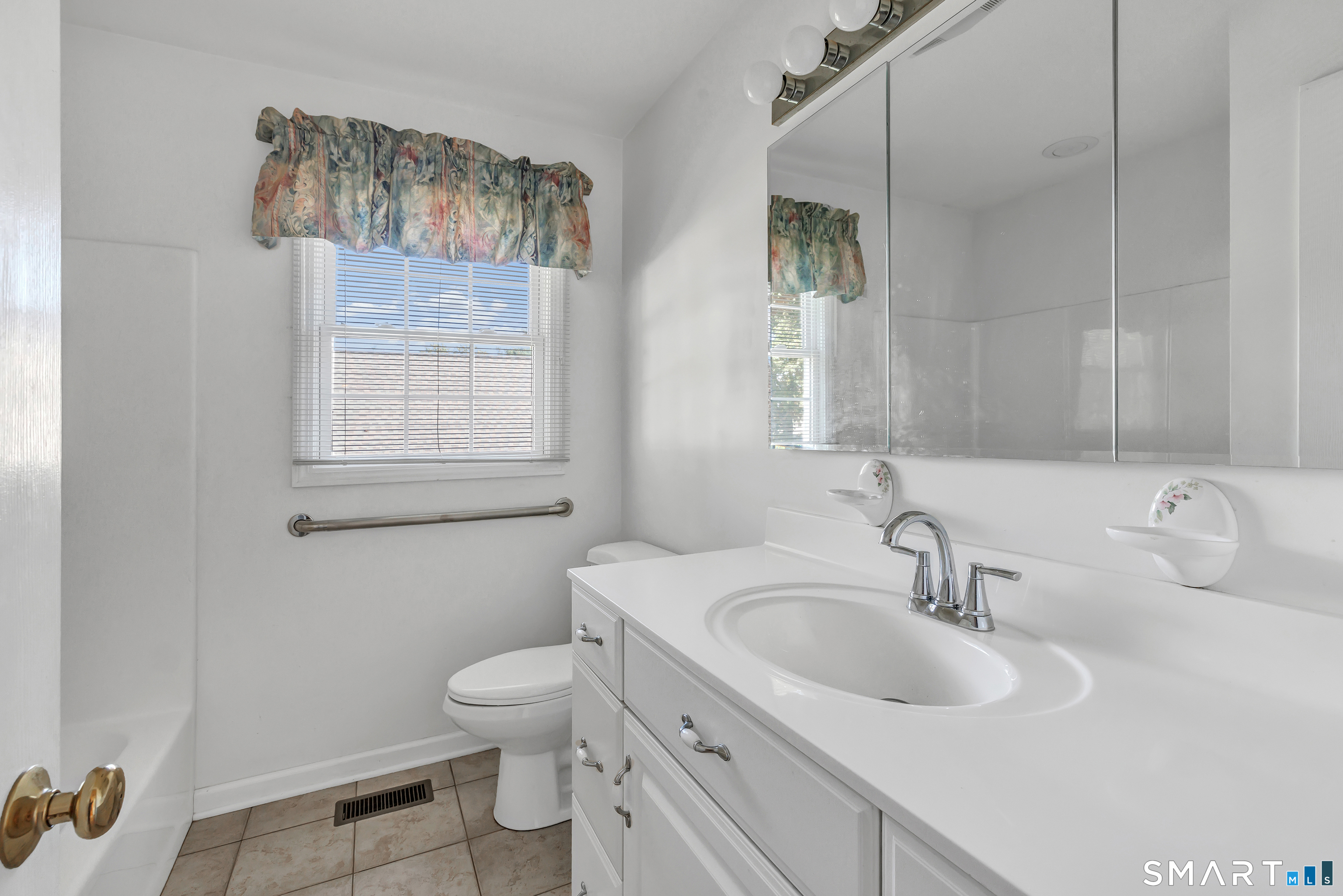 36 Long Hill Place Trumbull CT 06611
