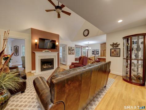 2 Streamside Lane Berlin CT 06037