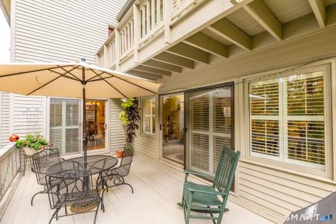 4 Saddle Crossing Avon CT 06001