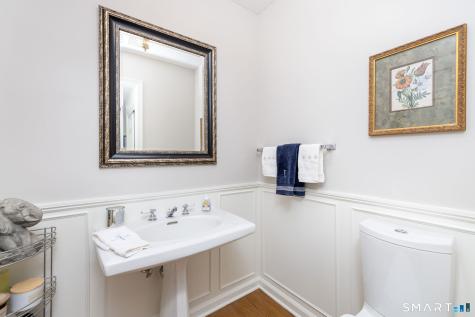 4 Saddle Crossing Avon CT 06001