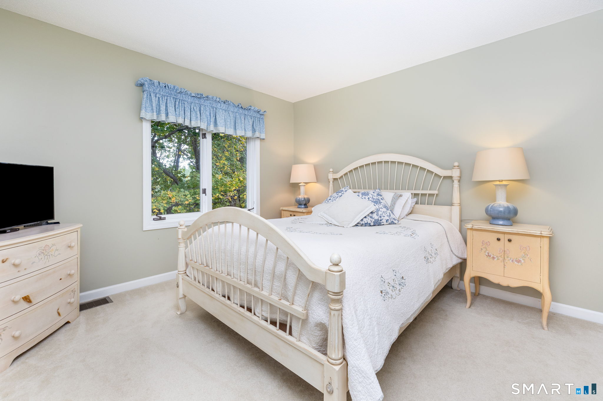 4 Saddle Crossing Avon CT 06001