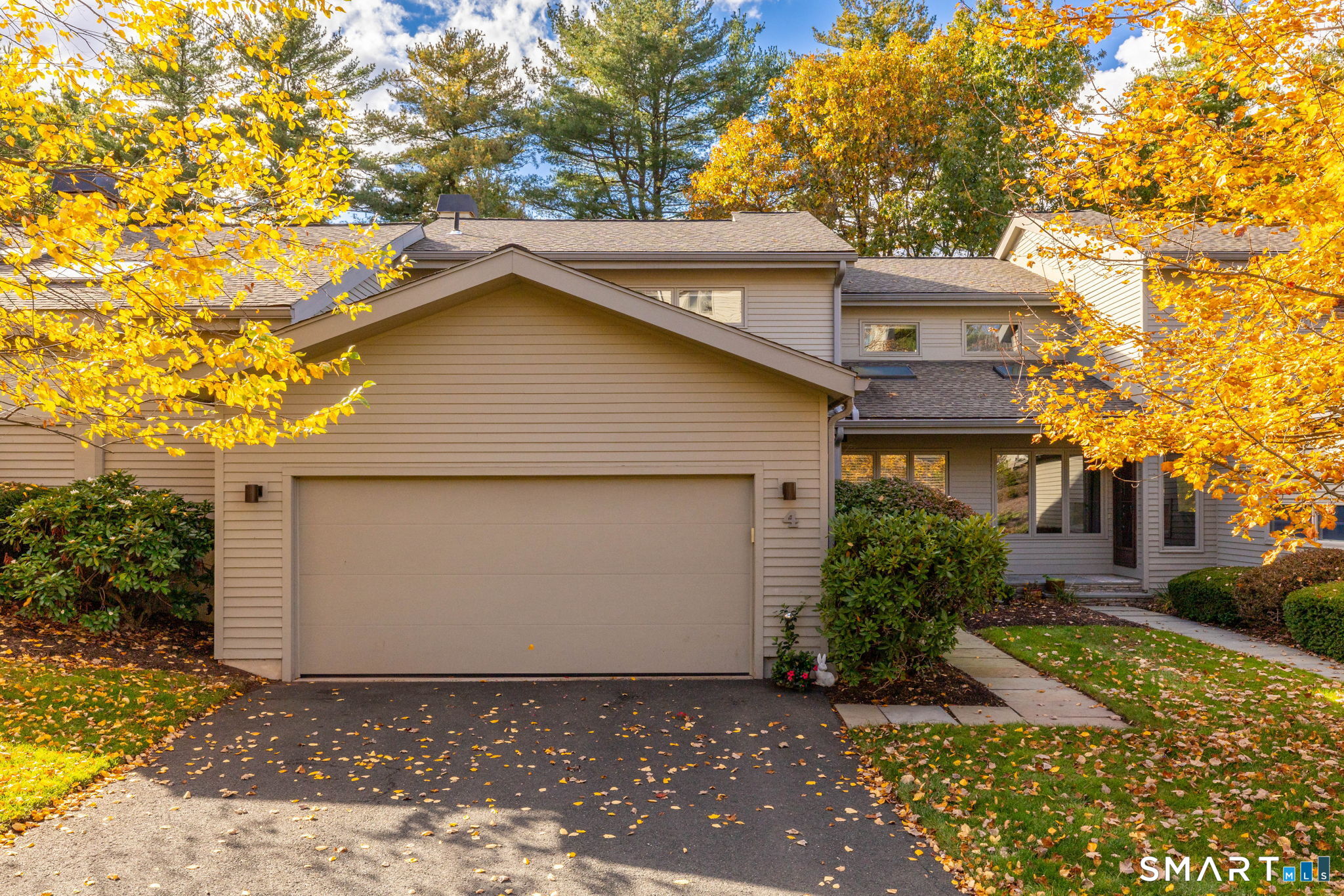4 Saddle Crossing Avon CT 06001