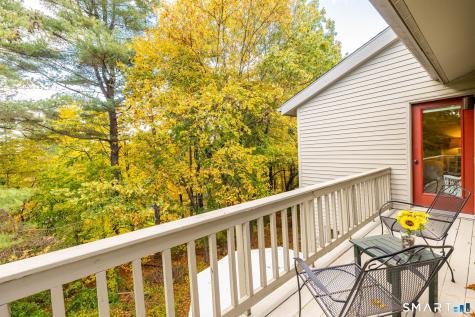 4 Saddle Crossing Avon CT 06001