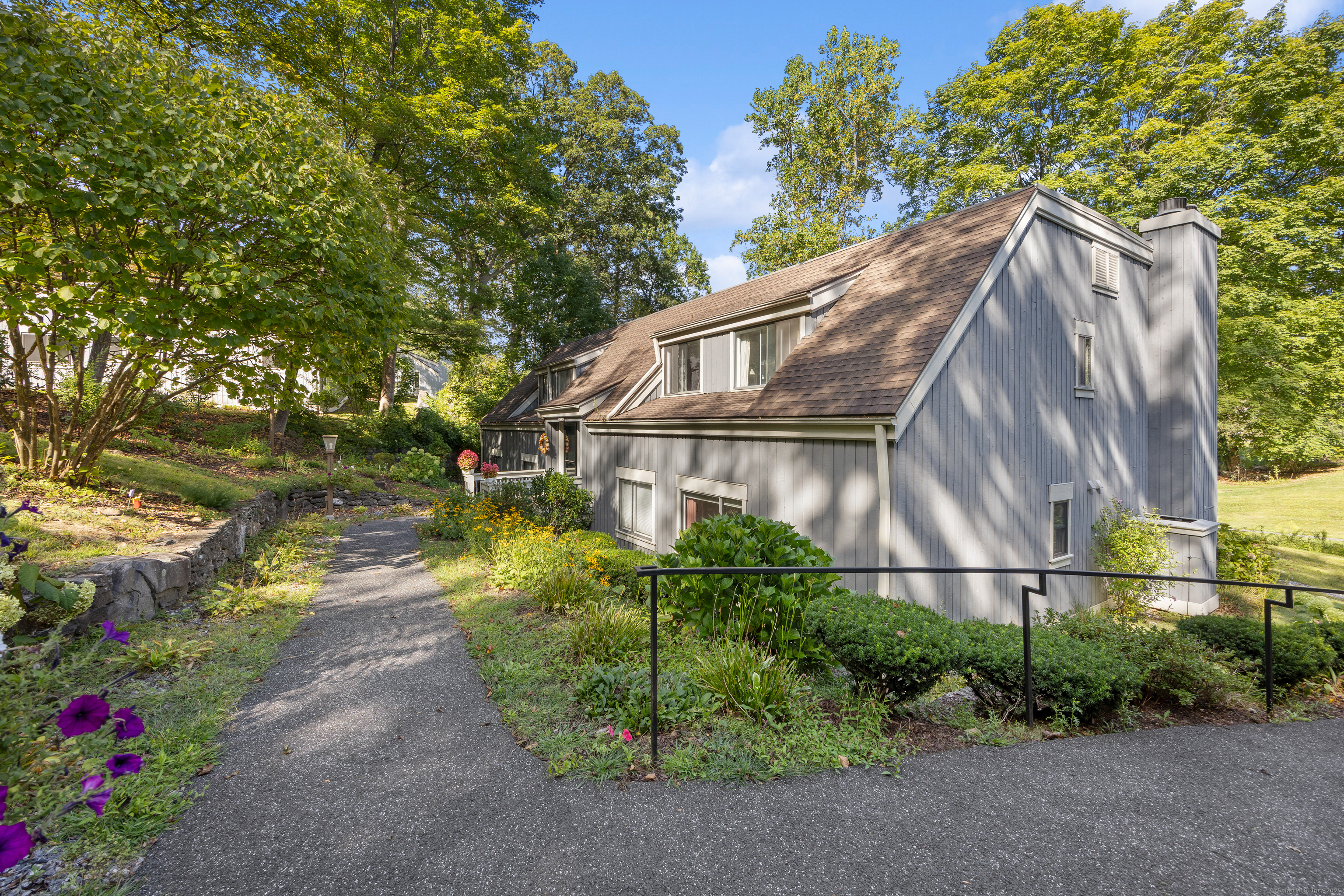 405 Heritage Village Southbury CT 06488