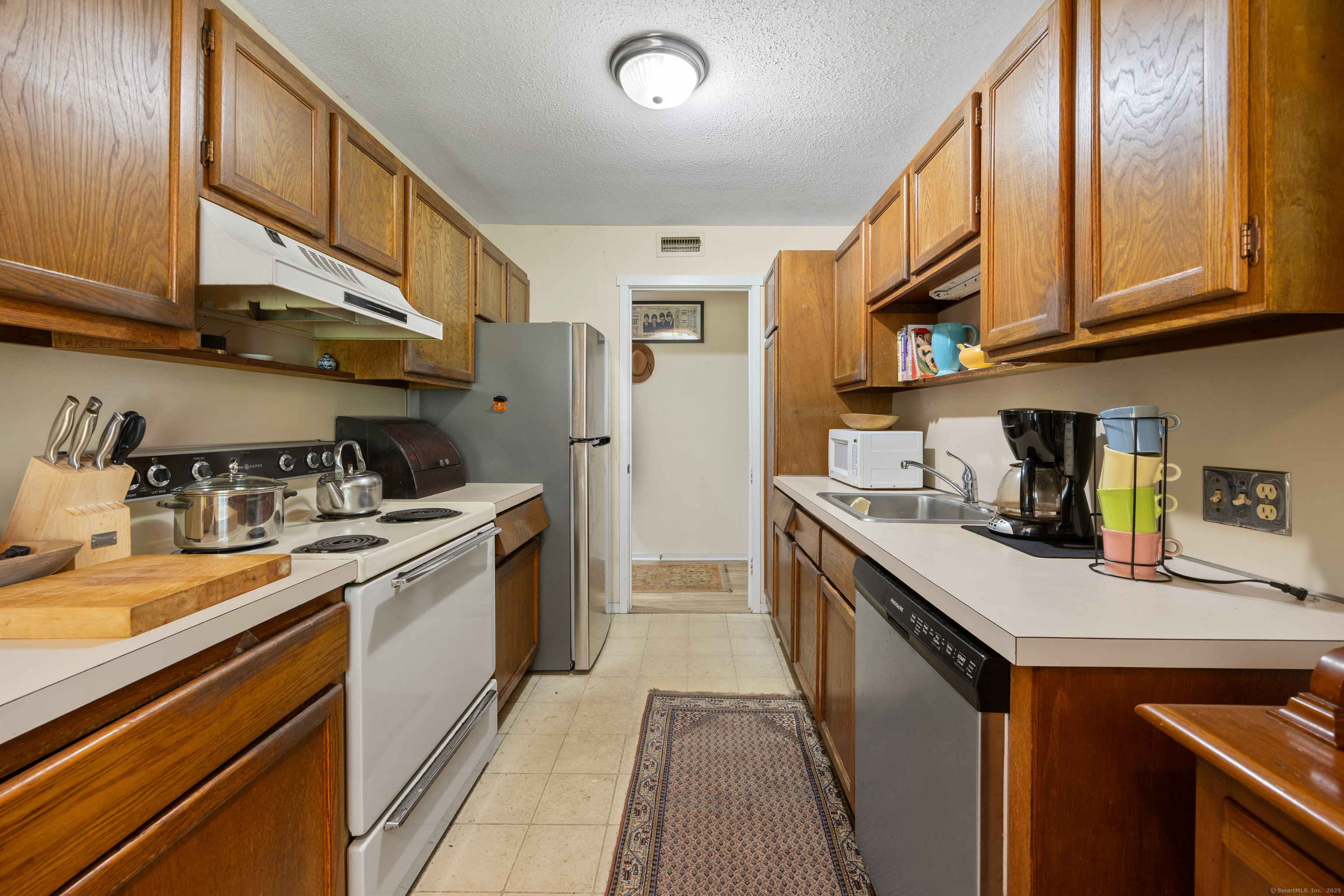 405 Heritage Village Southbury CT 06488
