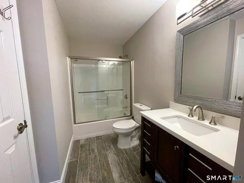 14 Harwich Lane West Hartford CT 06117
