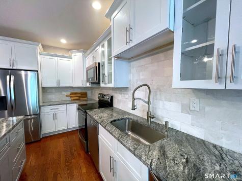 14 Harwich Lane West Hartford CT 06117
