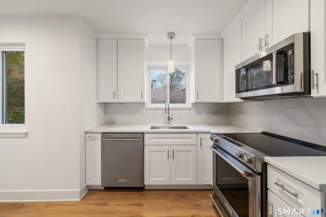 89 Heritage Village Southbury CT 06488