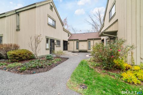 89 Heritage Village Southbury CT 06488