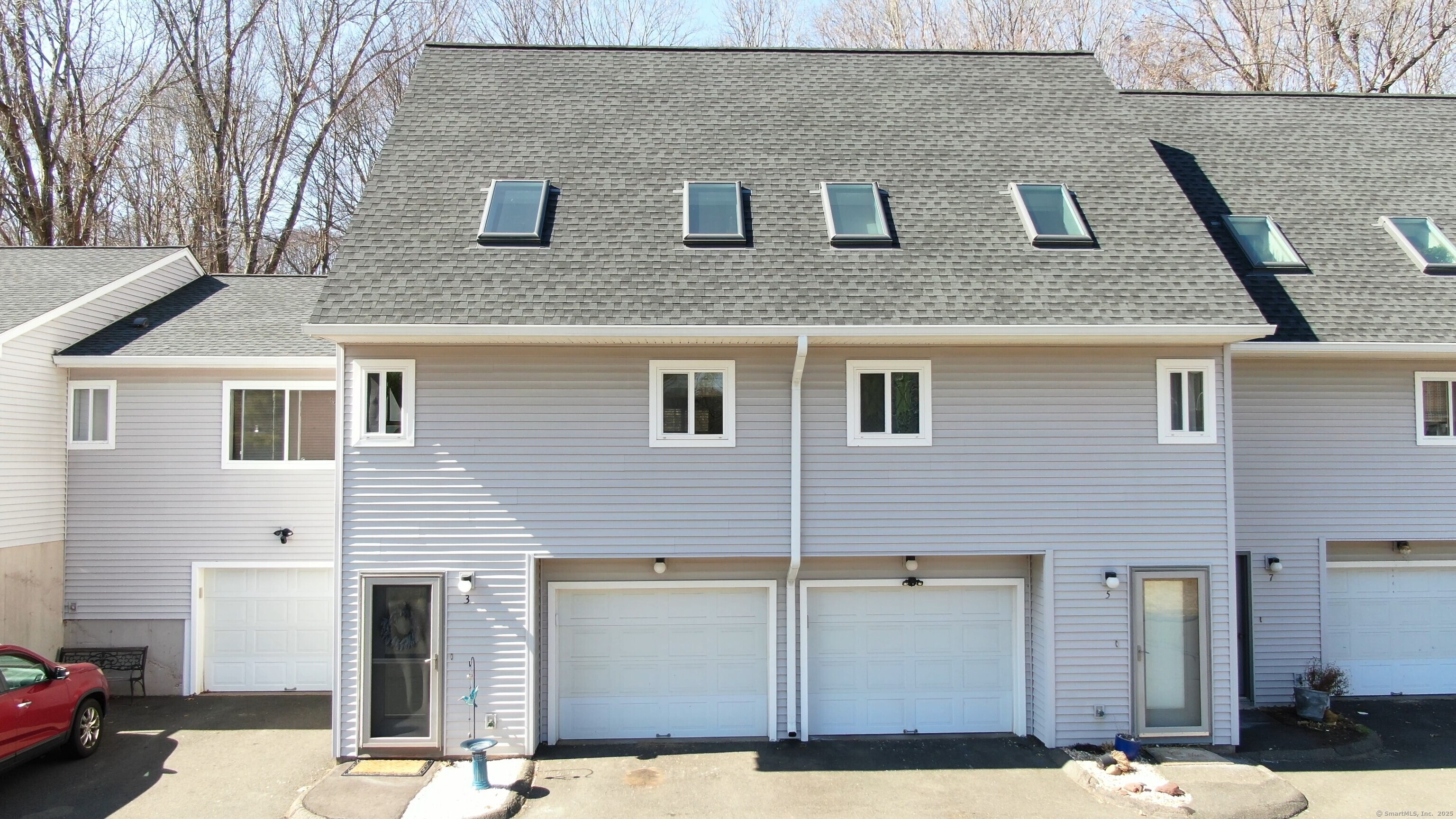 3 Chelsea Lane East Granby CT 06026