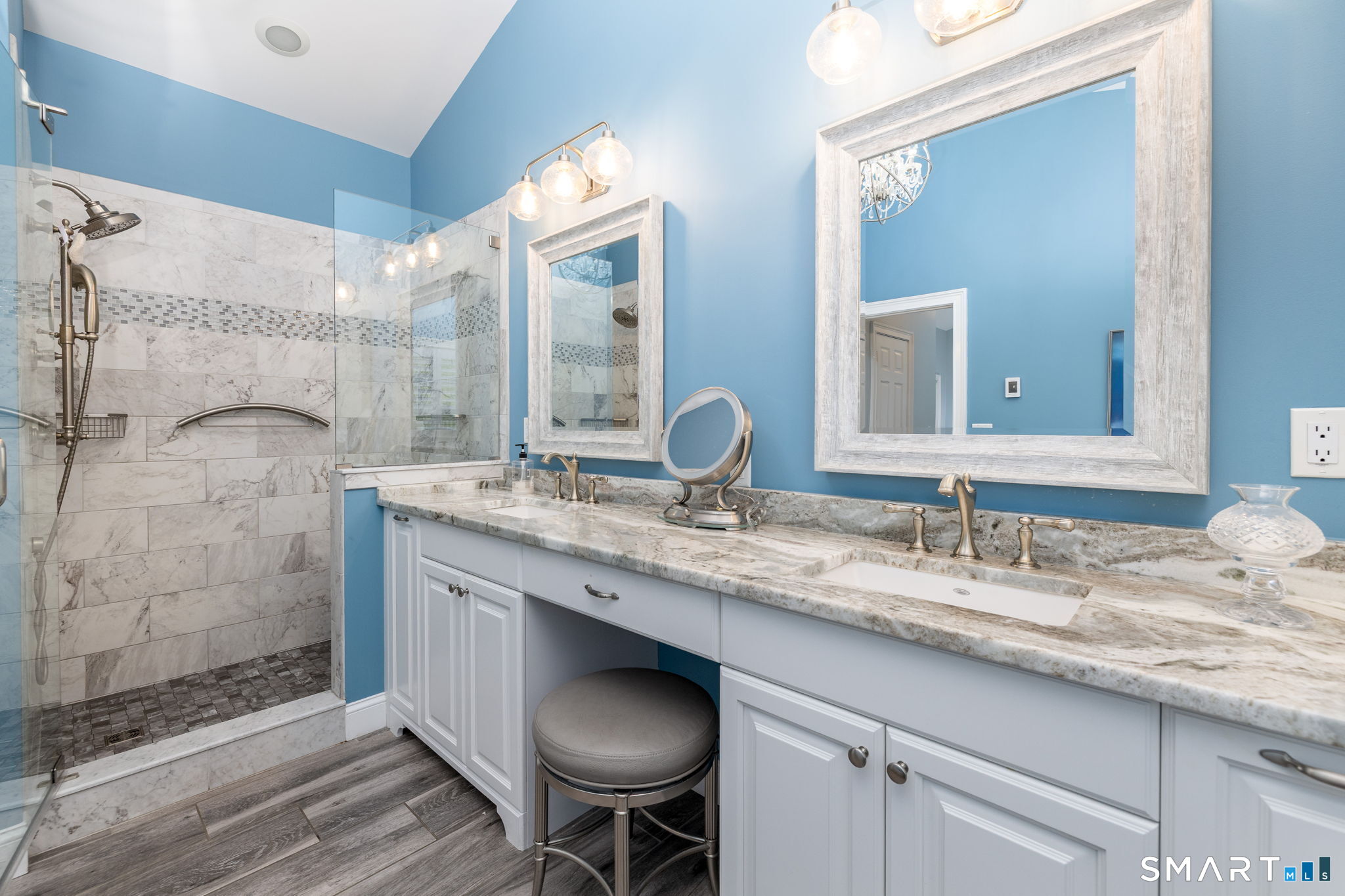 19 Cherry Hills Circle Bloomfield CT 06002