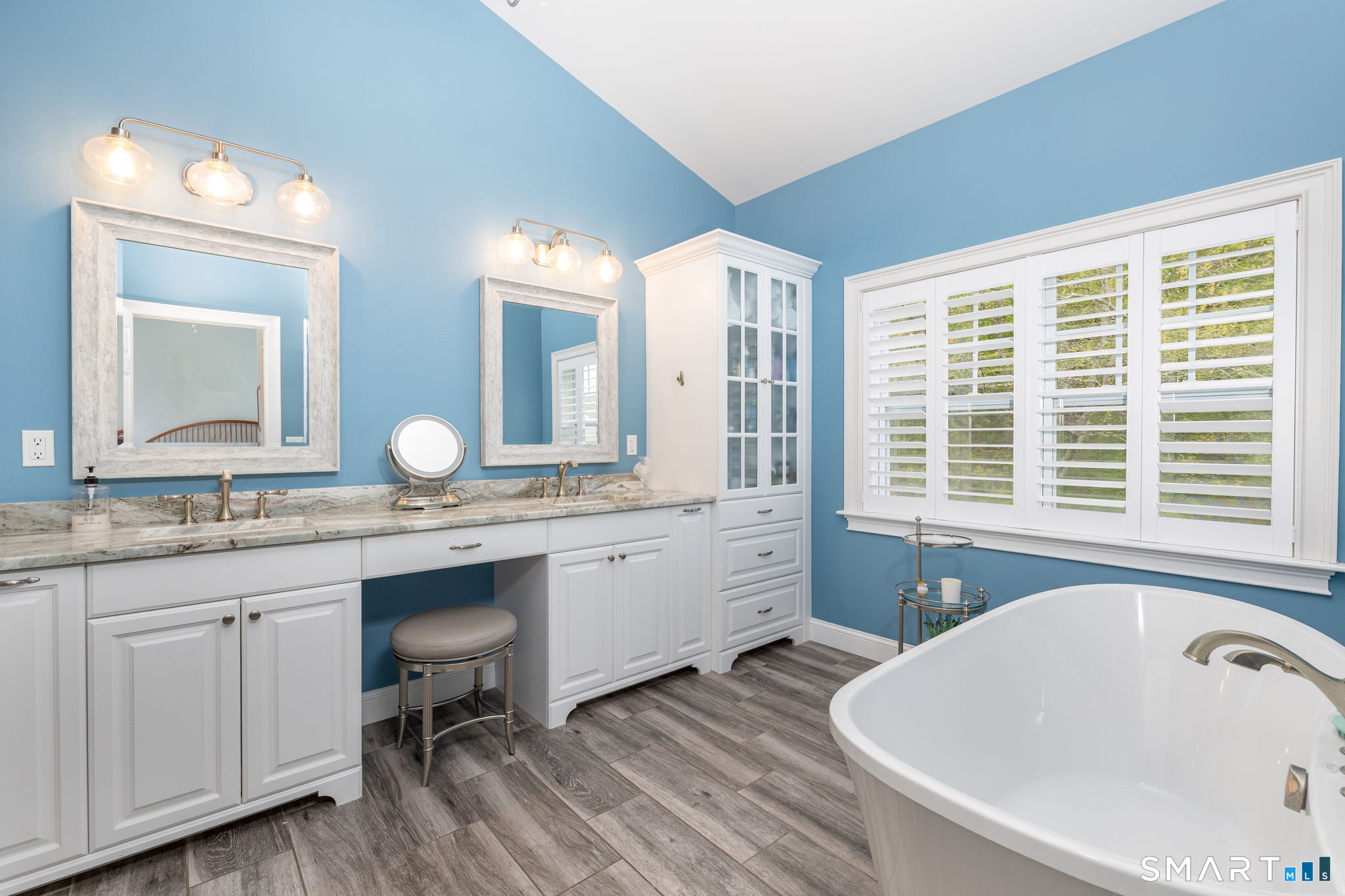 19 Cherry Hills Circle Bloomfield CT 06002