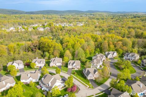 19 Cherry Hills Circle Bloomfield CT 06002