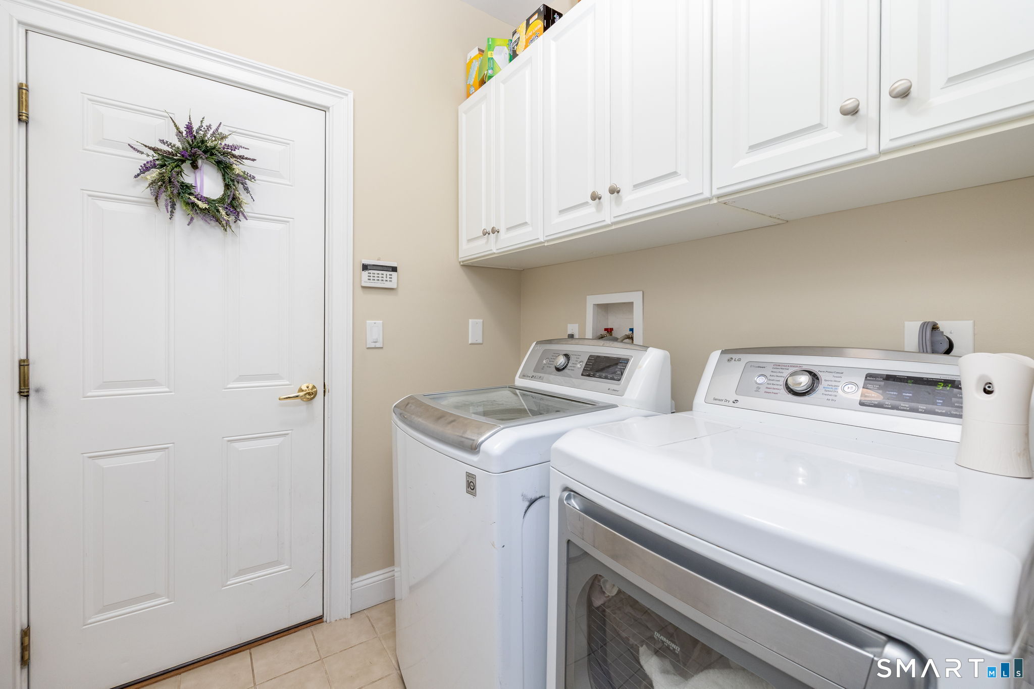19 Cherry Hills Circle Bloomfield CT 06002