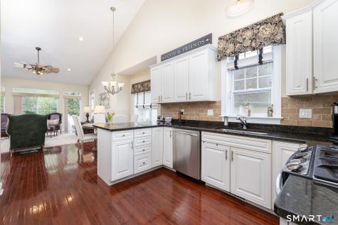 19 Cherry Hills Circle Bloomfield CT 06002