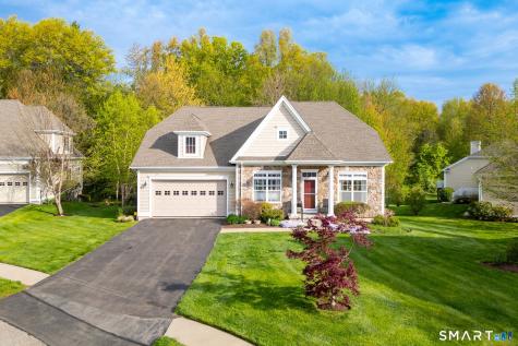 19 Cherry Hills Circle Bloomfield CT 06002