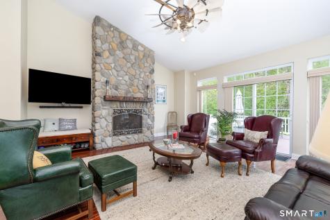 19 Cherry Hills Circle Bloomfield CT 06002