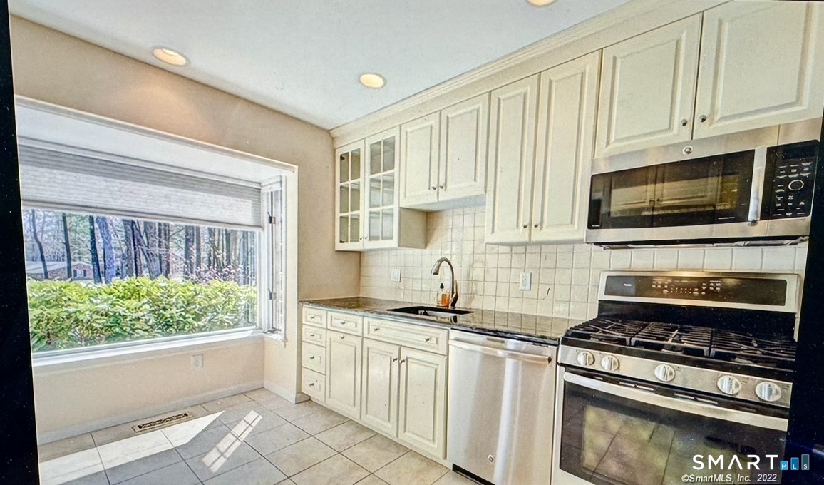 136 Tunxis Village Farmington CT 06032