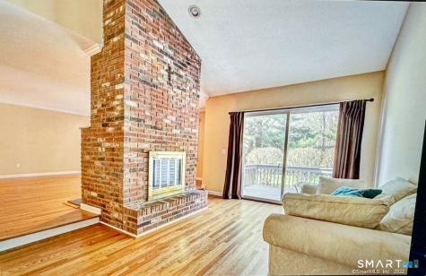 136 Tunxis Village Farmington CT 06032