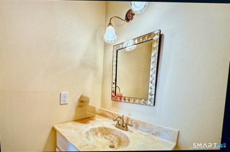 136 Tunxis Village Farmington CT 06032