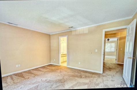 136 Tunxis Village Farmington CT 06032
