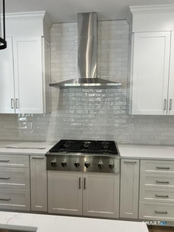 35 Village Circle Guilford CT 06437