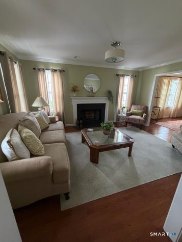 4 Bridle Trail Trumbull CT 06611