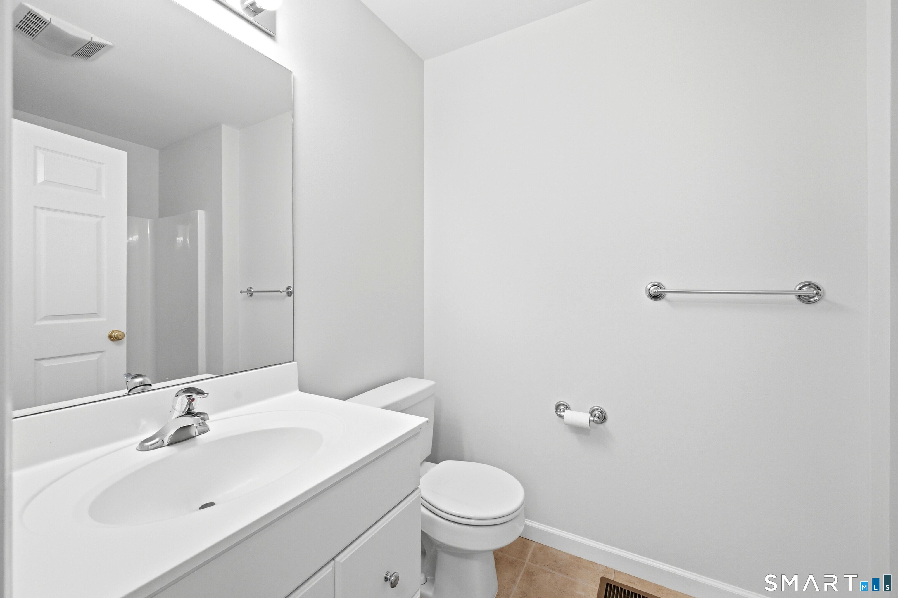 176 Julia Court Newtown CT 06482