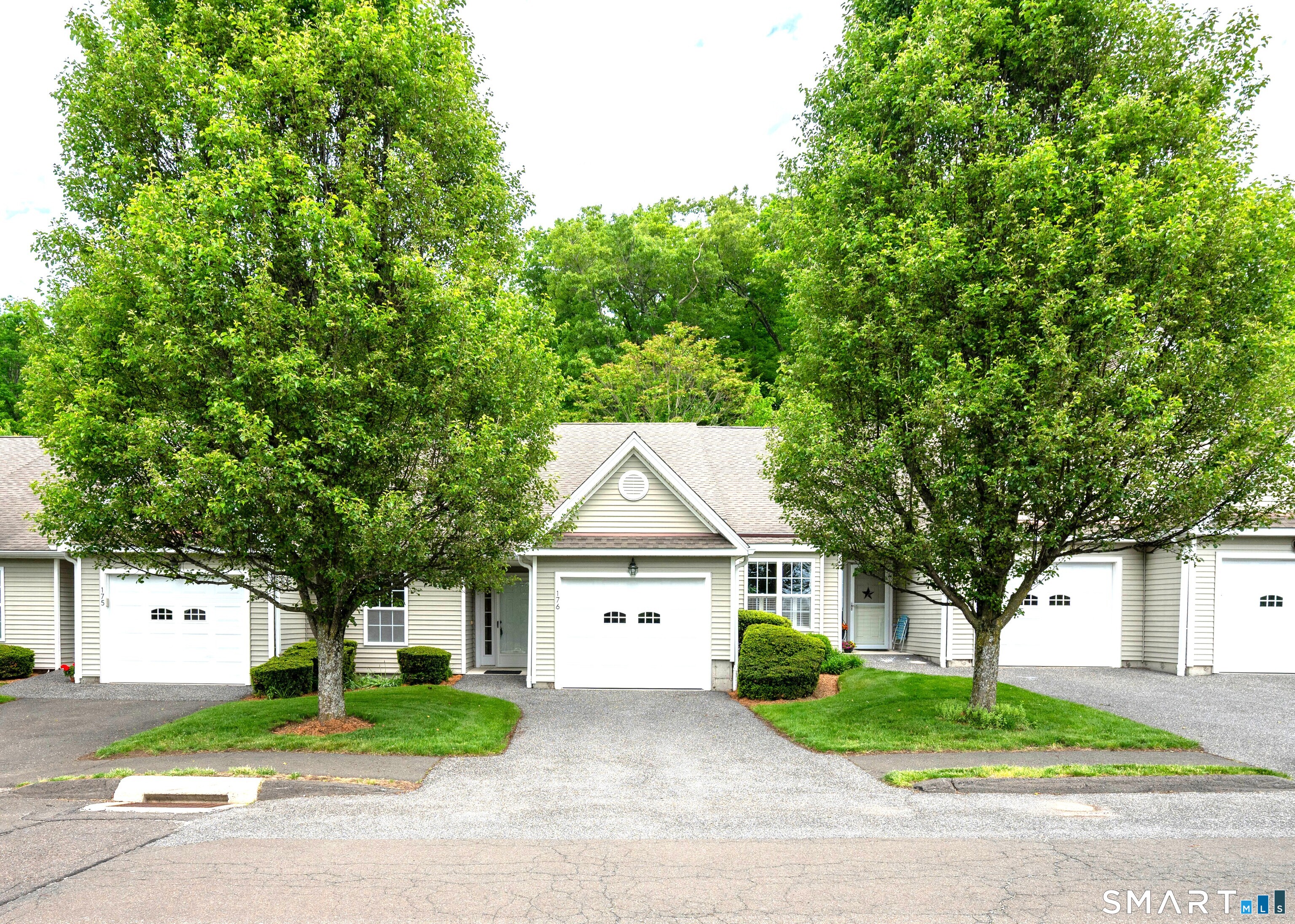 176 Julia Court Newtown CT 06482