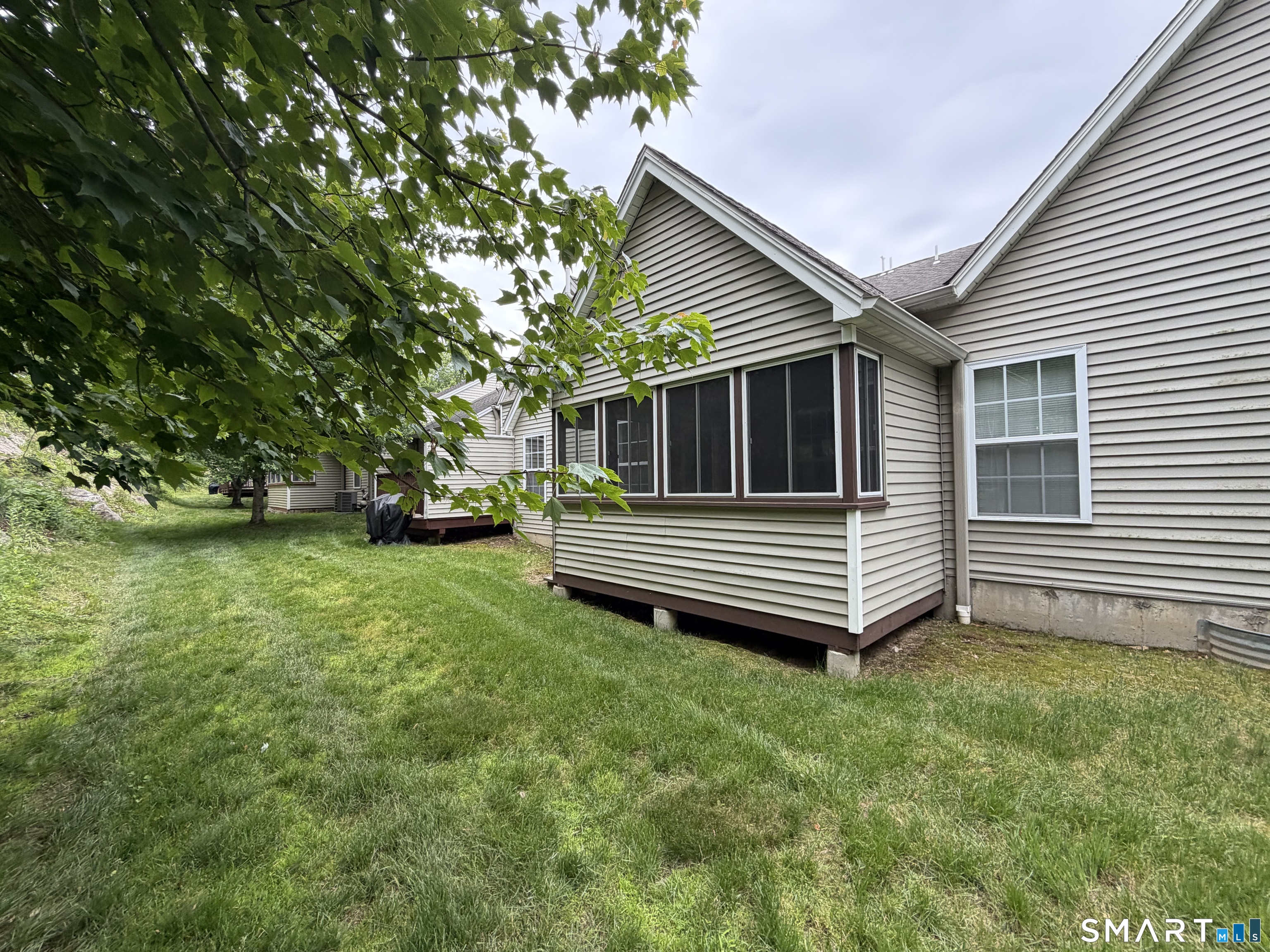 176 Julia Court Newtown CT 06482