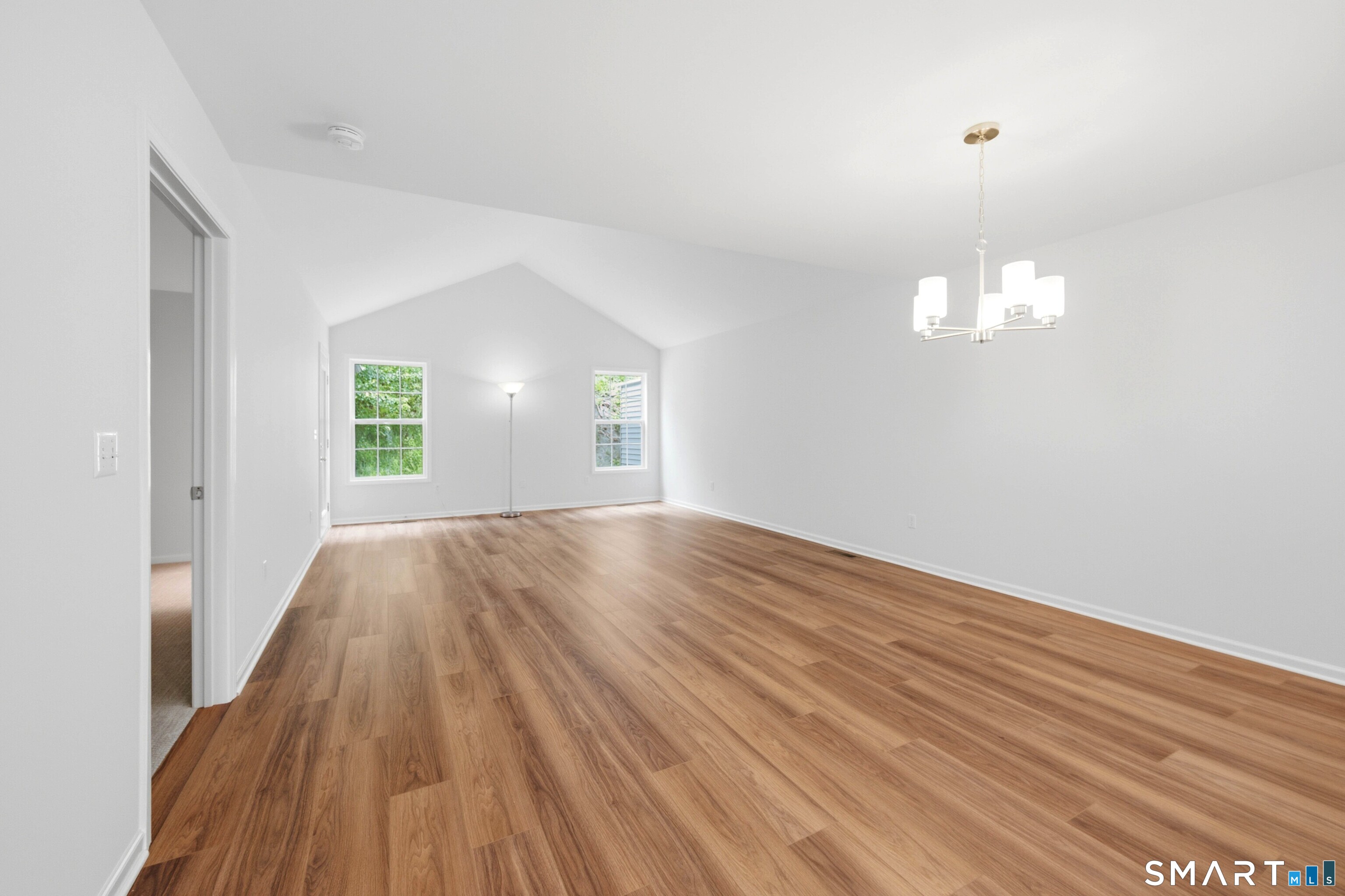 176 Julia Court Newtown CT 06482