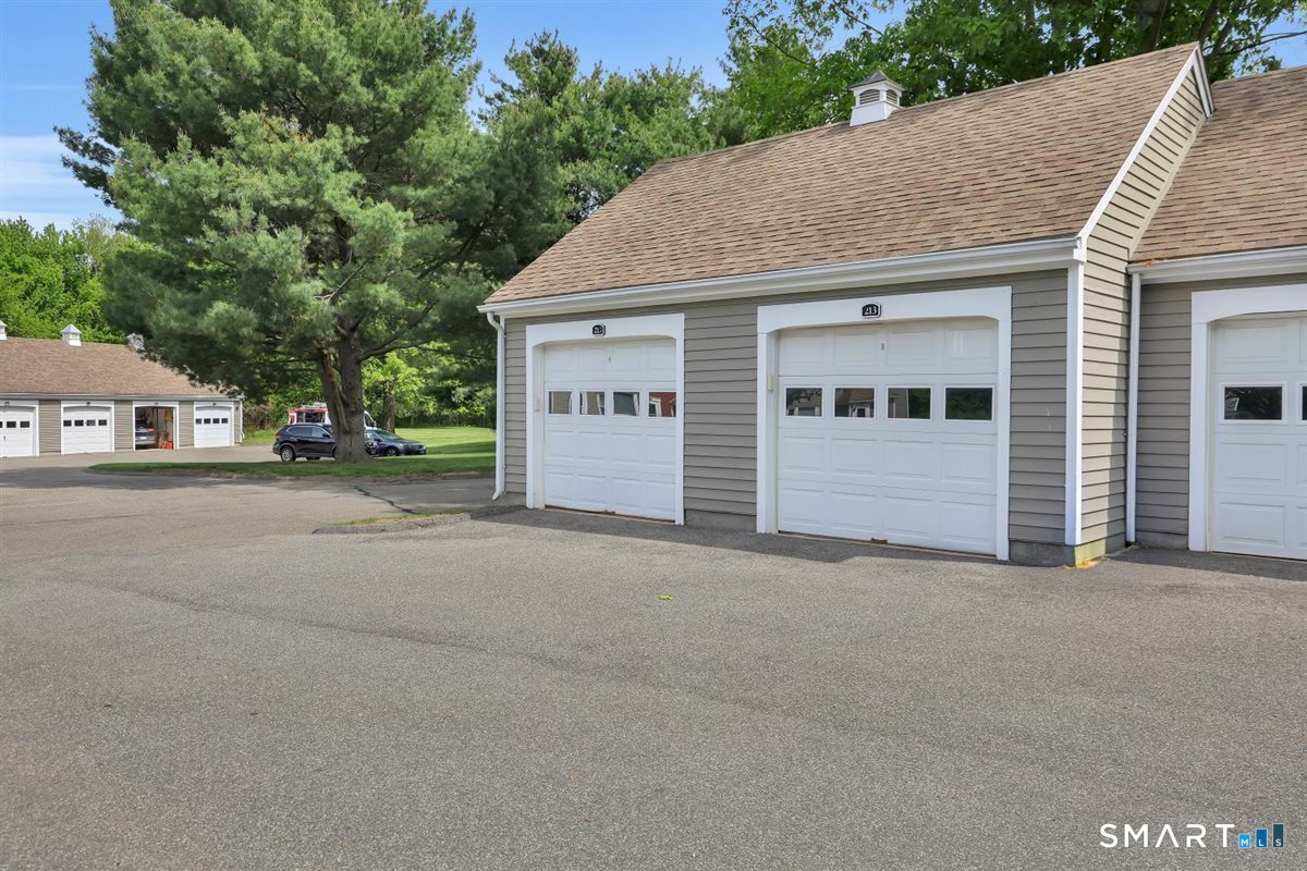 213 Georgetown Drive Glastonbury CT 06033