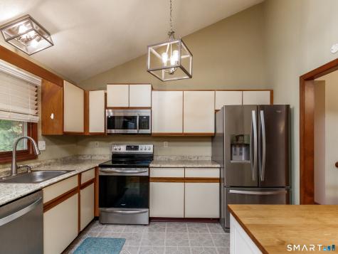 54 Valley View Drive Hamden CT 06518