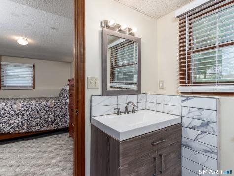 54 Valley View Drive Hamden CT 06518