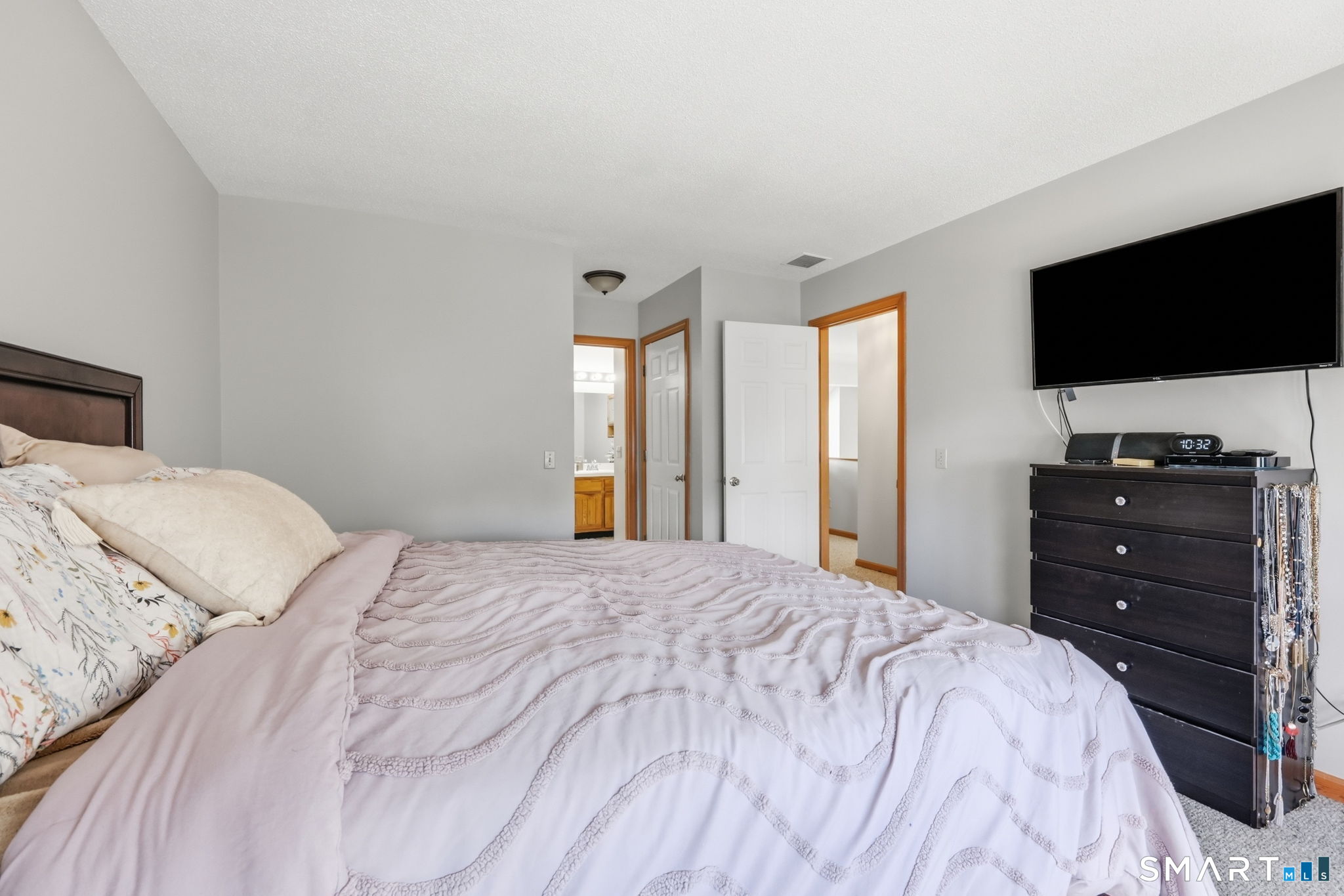 25 Camille Lane Canton CT 06019