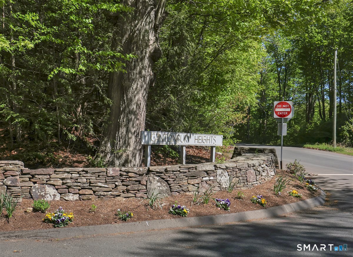 25 Camille Lane Canton CT 06019
