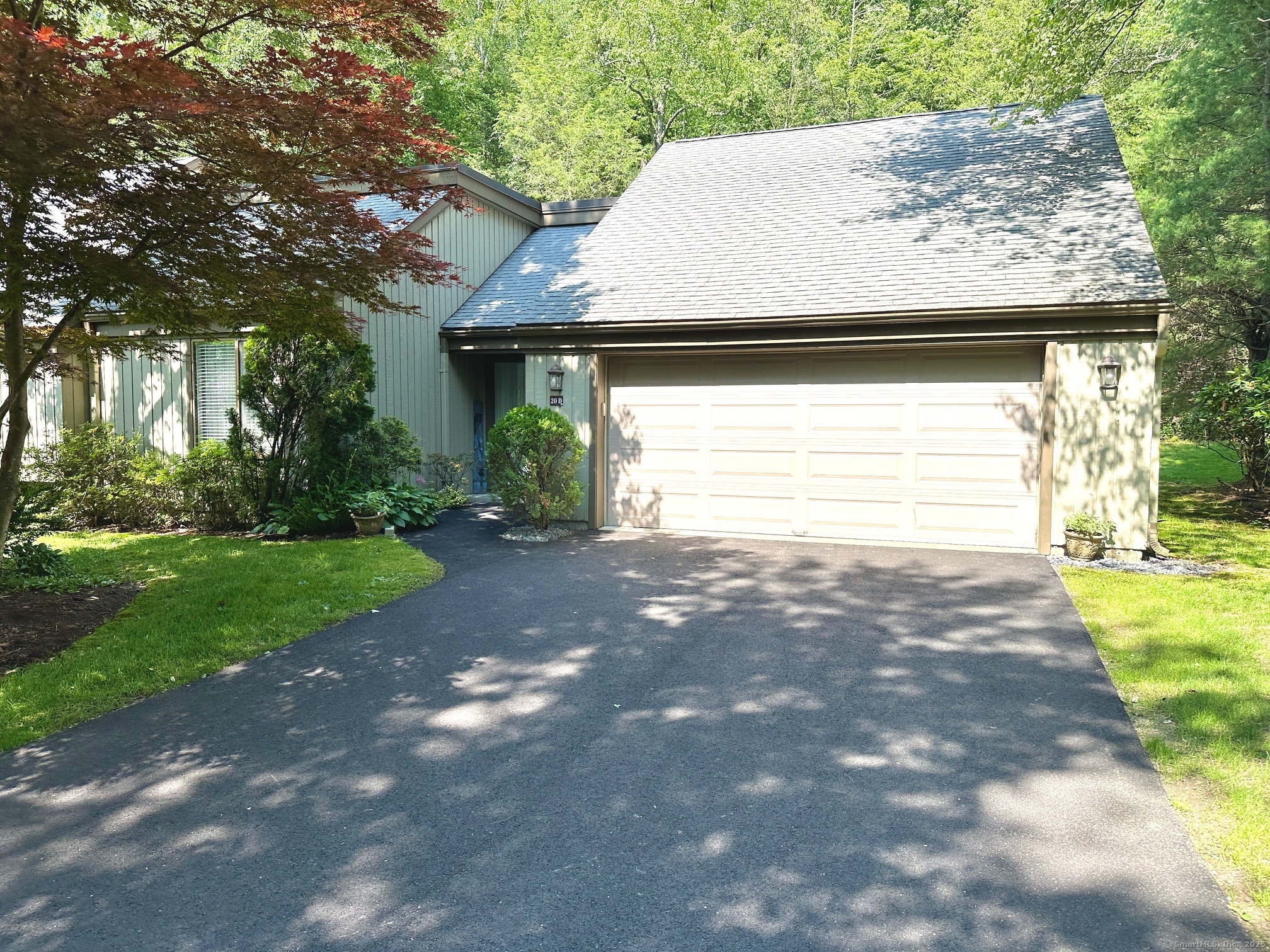 20 Heritage Crest Drive Southbury CT 06488