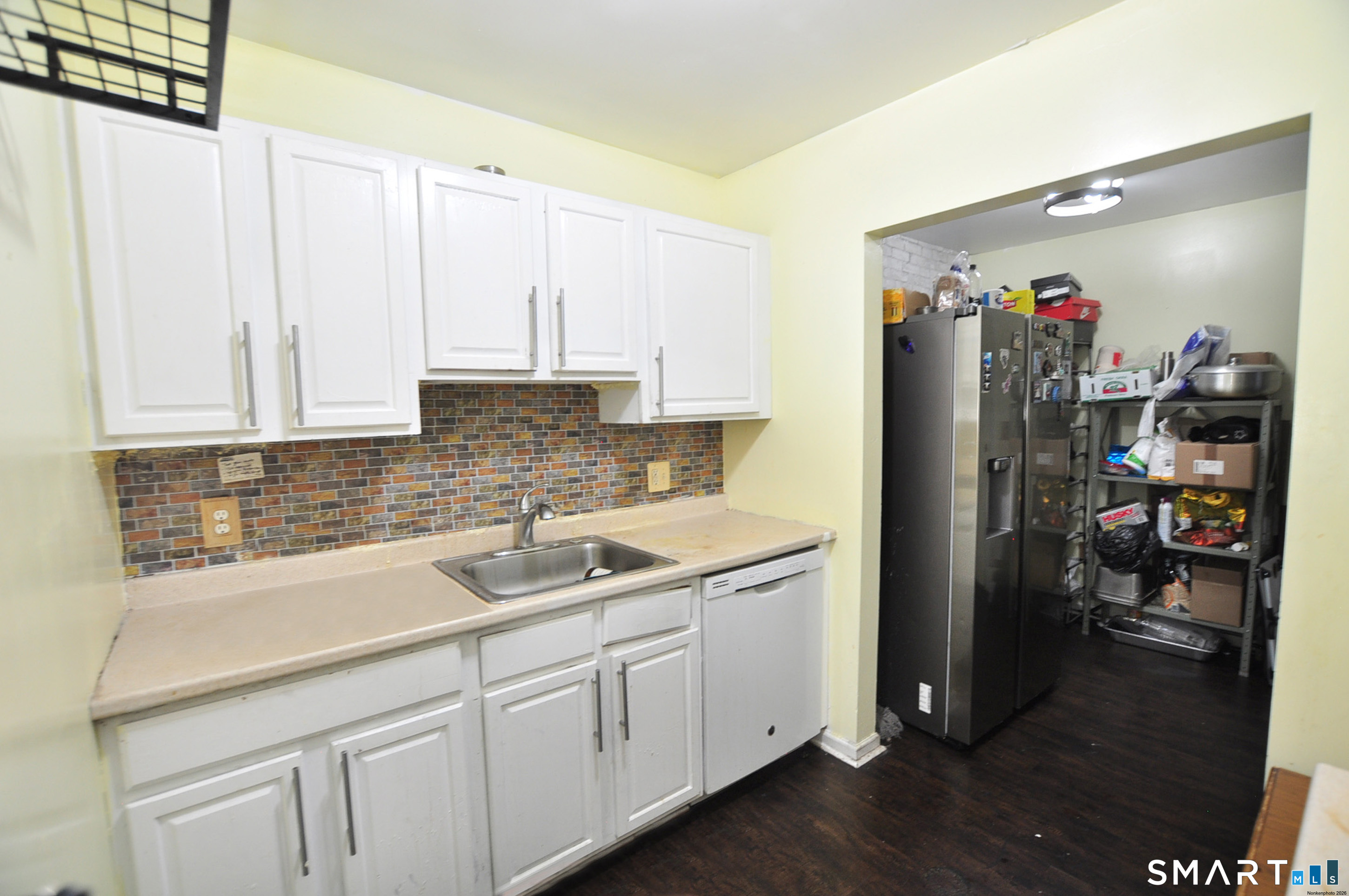 57 Glade Street West Haven CT 06516