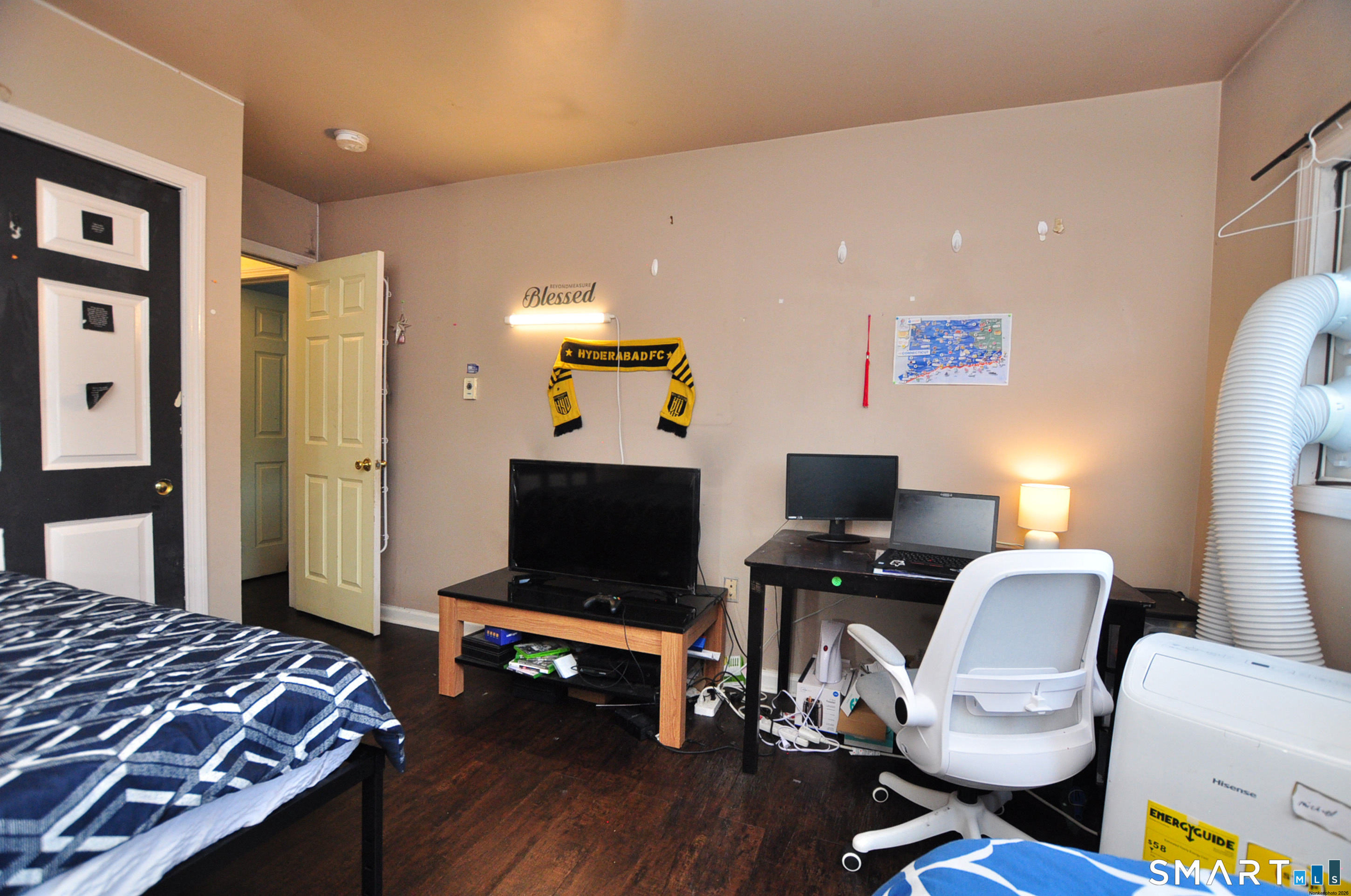 57 Glade Street West Haven CT 06516