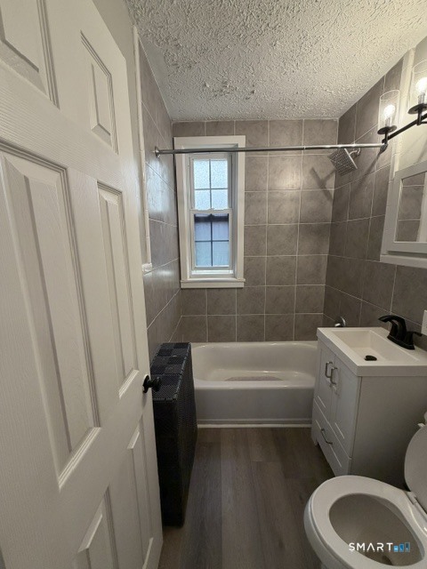 22 Saint James Street Manchester CT 06040