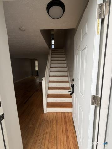 22 Saint James Street Manchester CT 06040