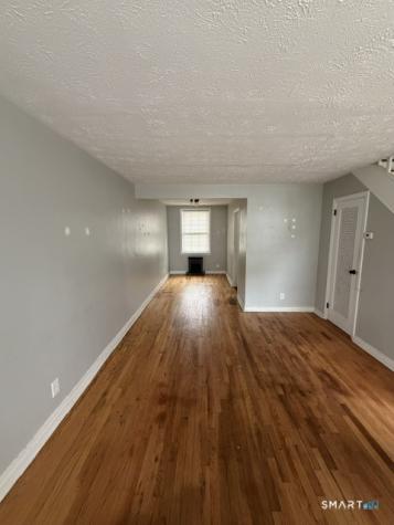 22 Saint James Street Manchester CT 06040