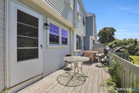 25 Riverside Drive Clinton CT 06413