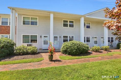 25 Riverside Drive Clinton CT 06413